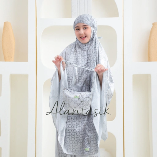 Image of Mukena anak 2 in 1  armanie satin silk  MOTIF cantik sd kisaran 8,9,10,11,12,13 14 15 tahun
