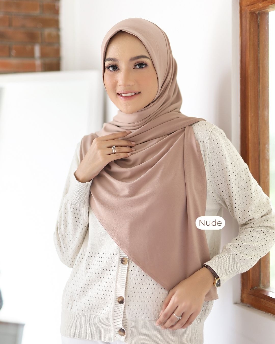 KAYLA - Segitiga Instant Oval