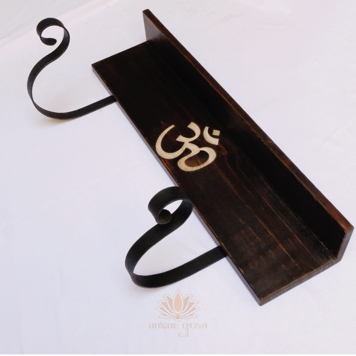 Rak Matras Yoga Storage / Gantungan Matras Bahan Kayu Yoga Mat Terbaru / Rak Matras Yoga Kayu