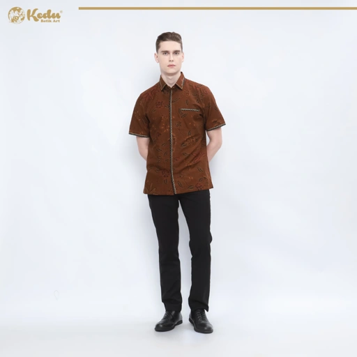 Image of Jasmine - Kemeja Batik Pria Lengan Pendek Regular Fit Bordir Smock Katun Coklat