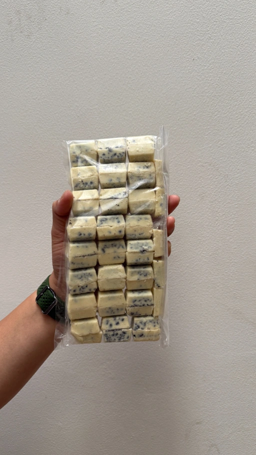 Image of DLFI TREASURE COKLAT PUTIH PREMIUM 500 GRAM