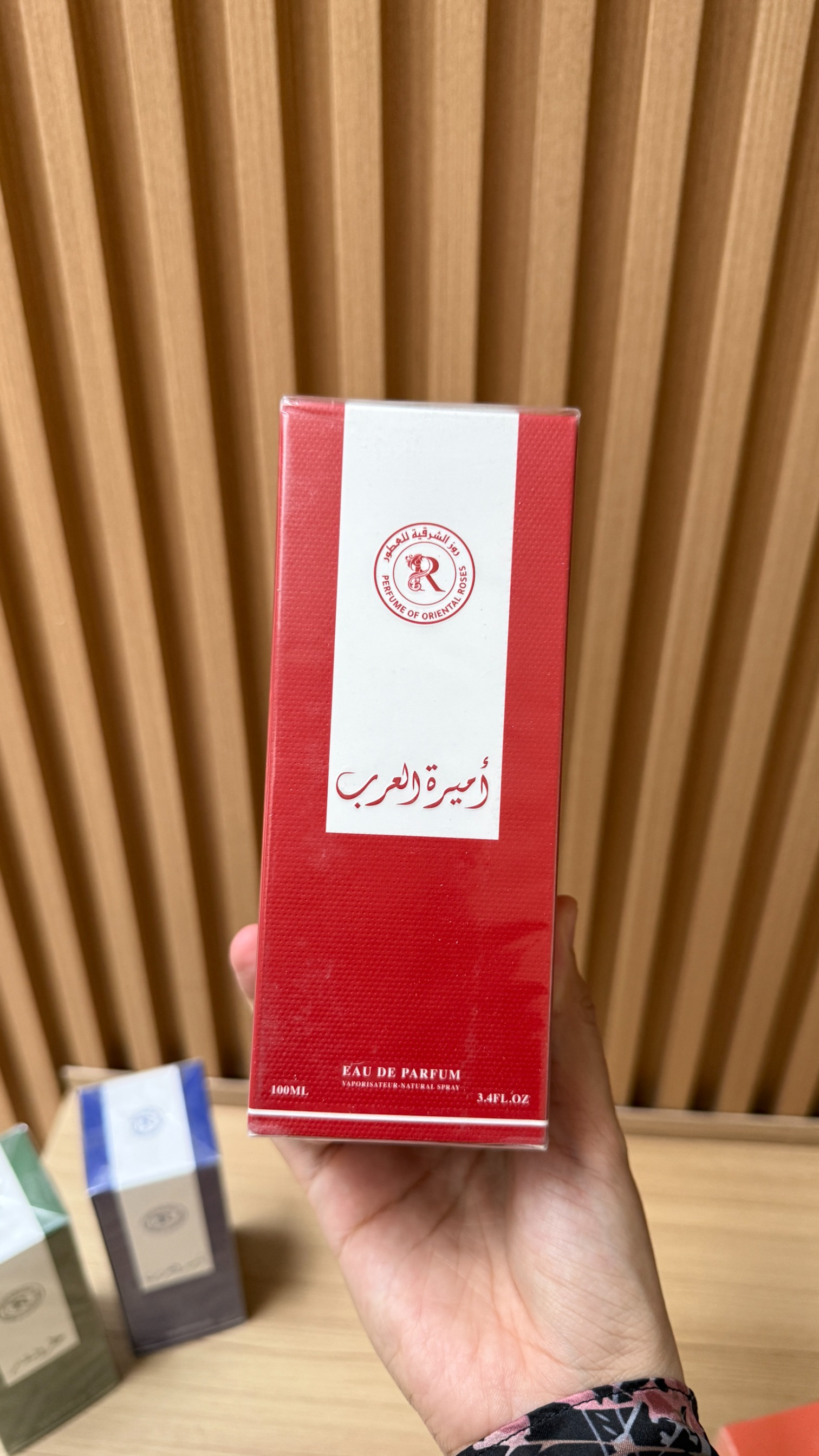 ROSE OF ORIENTAL SPRAY