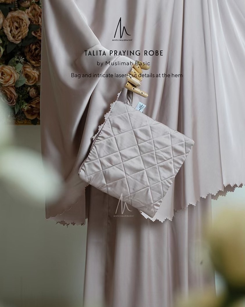 Talita Praying Robe