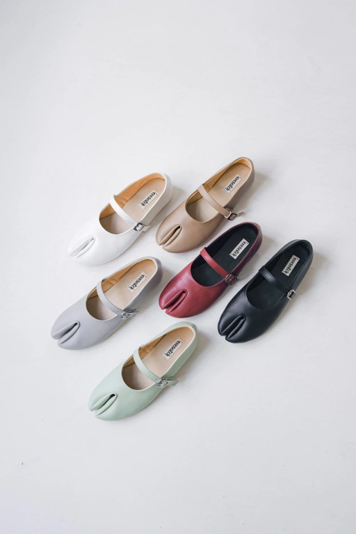 Image of Jenner Tabi Shoes - Sepatu Flat Wanita