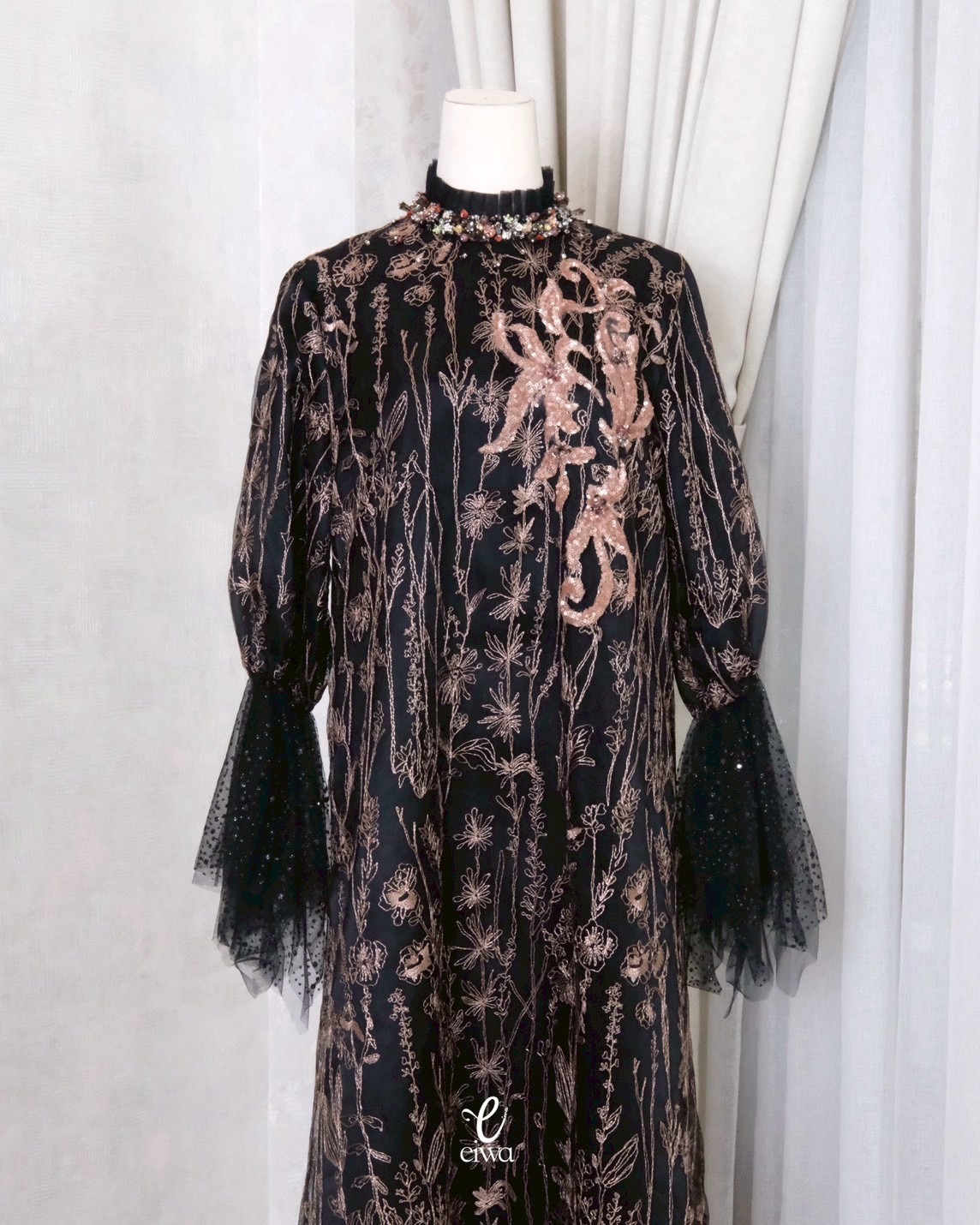 Raglia Dress Black Nude | EIWA