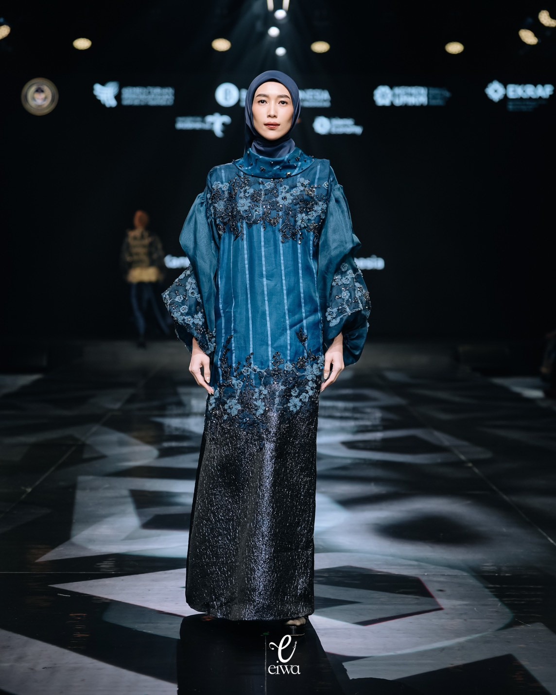 Runyfa Dress Navy | Eiwa