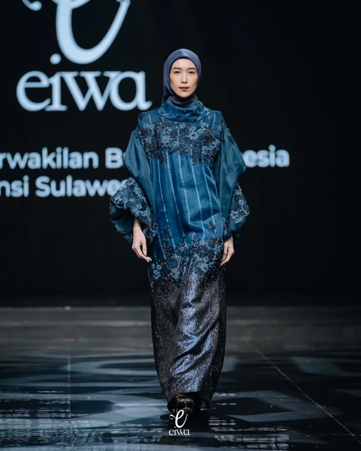 Image of Runyfa Dress Navy | Eiwa