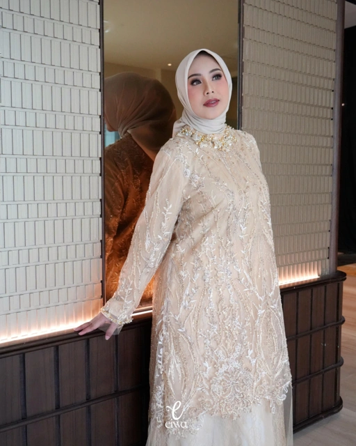 Image of Tunik Divia Cream | EIWA