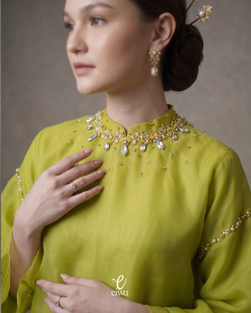 Image of Verna Bodo Top Olive Lime | EIWA