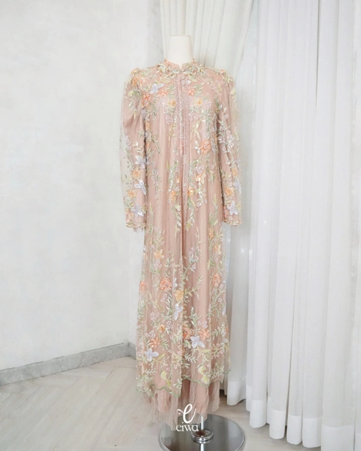 Image of Outer Dress Shilvaya Peach | Eiwa