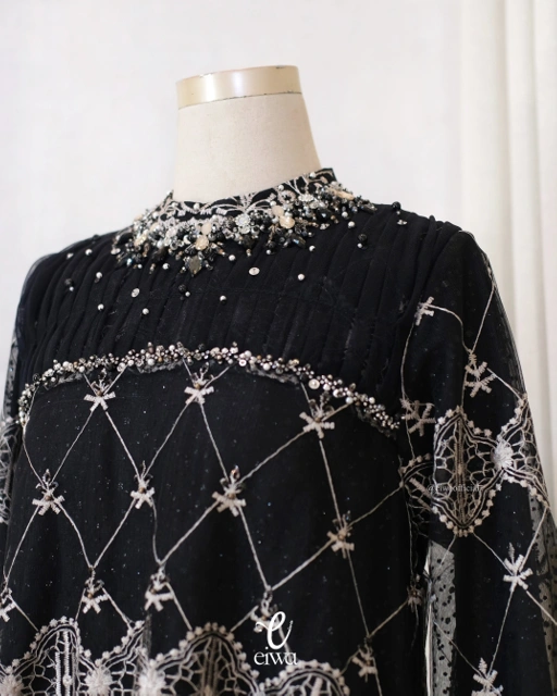 Image of Ayana Tunik Nude Black | EIWA