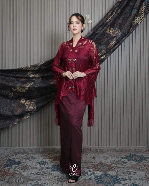 Kartini Top Red | EIWA    