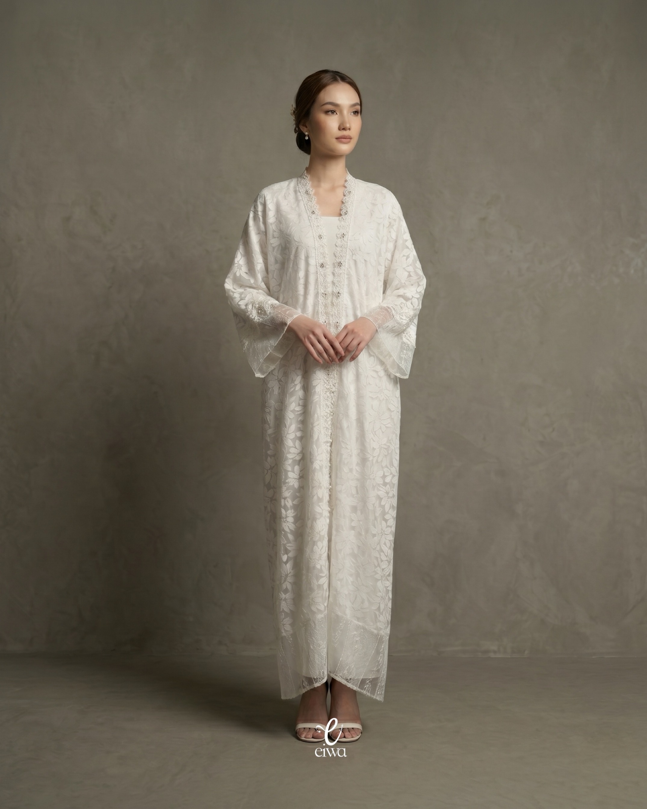 Triflor Outer Dress White | EIWA