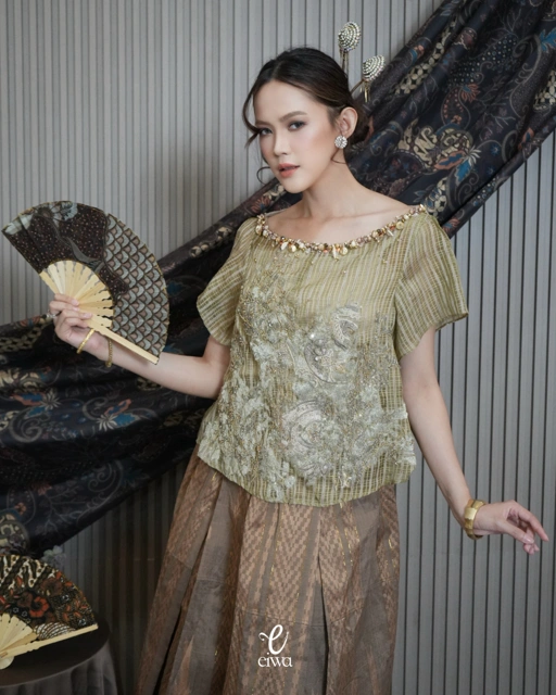 Savana Top Brown Sage | EIWA    