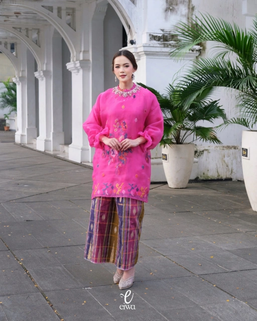 Image of Bodo Top Vysqa Fusia | EIWA