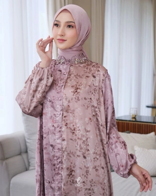 Image of Railene Dress Dusty Gradasi | Eiwa