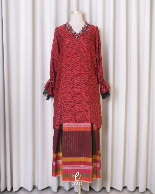 Image of Mazara Bodo Top Red| EIWA