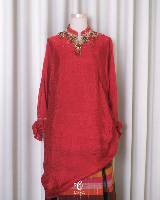Image of Vyaanka Bodo Top Red | EIWA