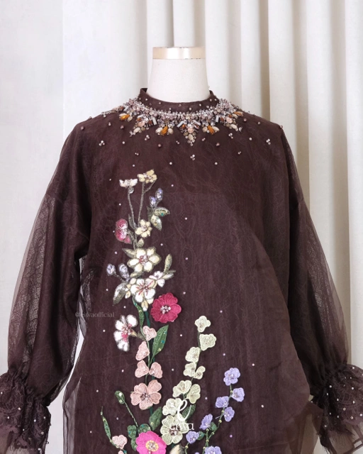 Image of Bodo Top Saefa Dark Brown | EIWA    