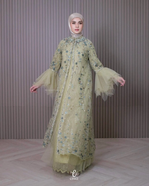 Image of Outer Dress Riyani Green | EIWA