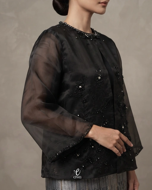 Quenay Top Black | EIWA