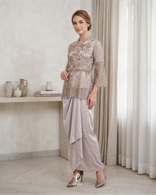 Peplum Top Nude Dove | EIWA