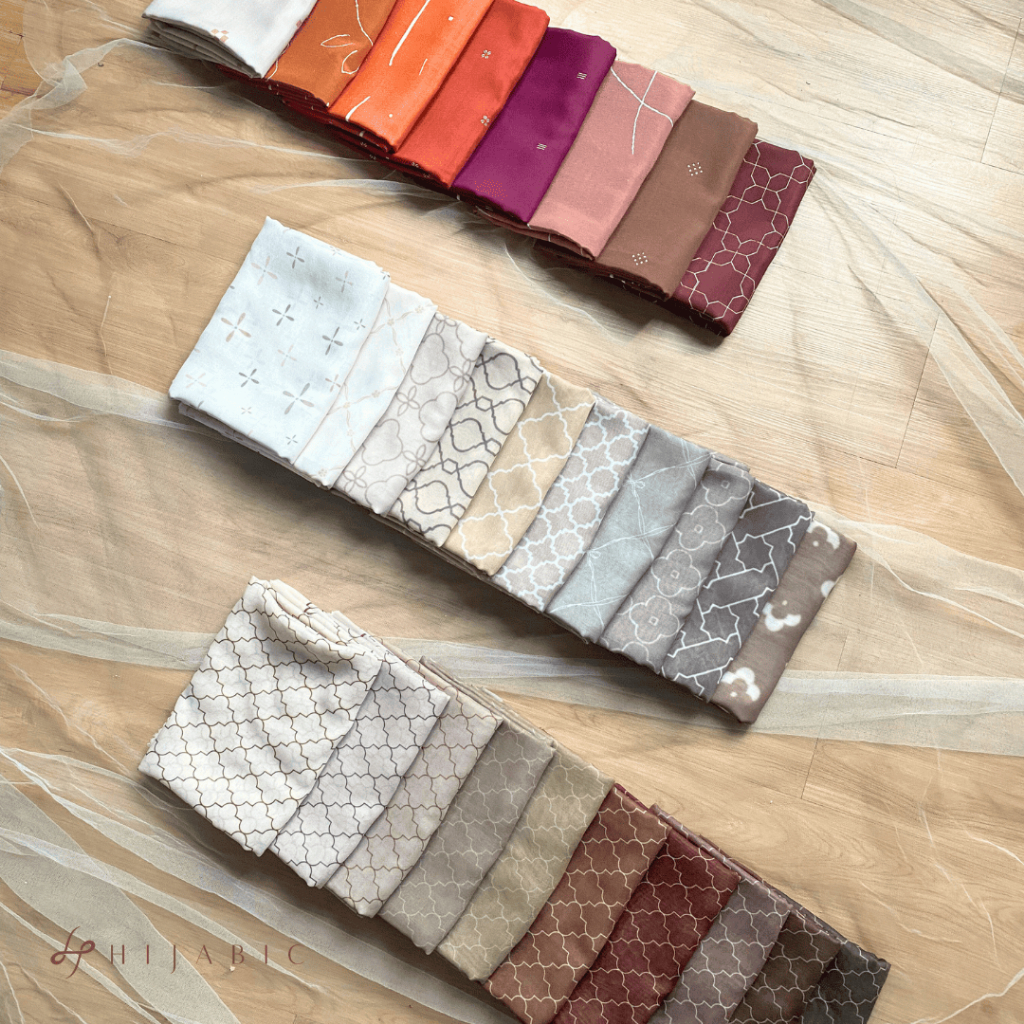 Hijabic - Timeless Pattern Scarves / Kerudung Segi Empat Motif Premium Size 110x110cm