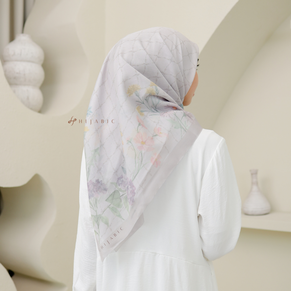 Hijabic - Bloomy Pattern Scarves / Kerudung Segi Empat Motif Premium Size 110x110cm
