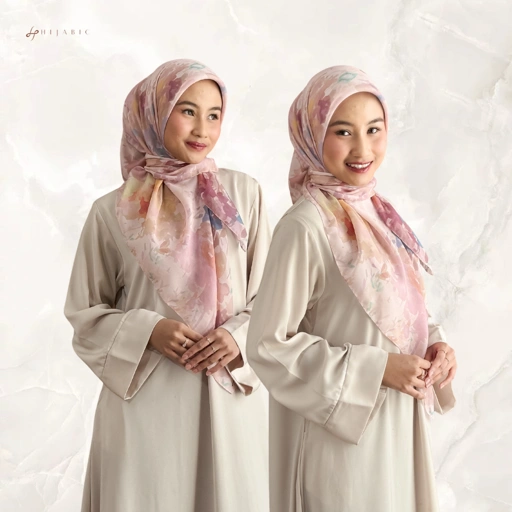 Hijabic - Bersemi Pattern Scarves ( Hijab Segiempat Motif Bunga size 112x112cm Bahan Paris Original/Hijab Motif Paris)