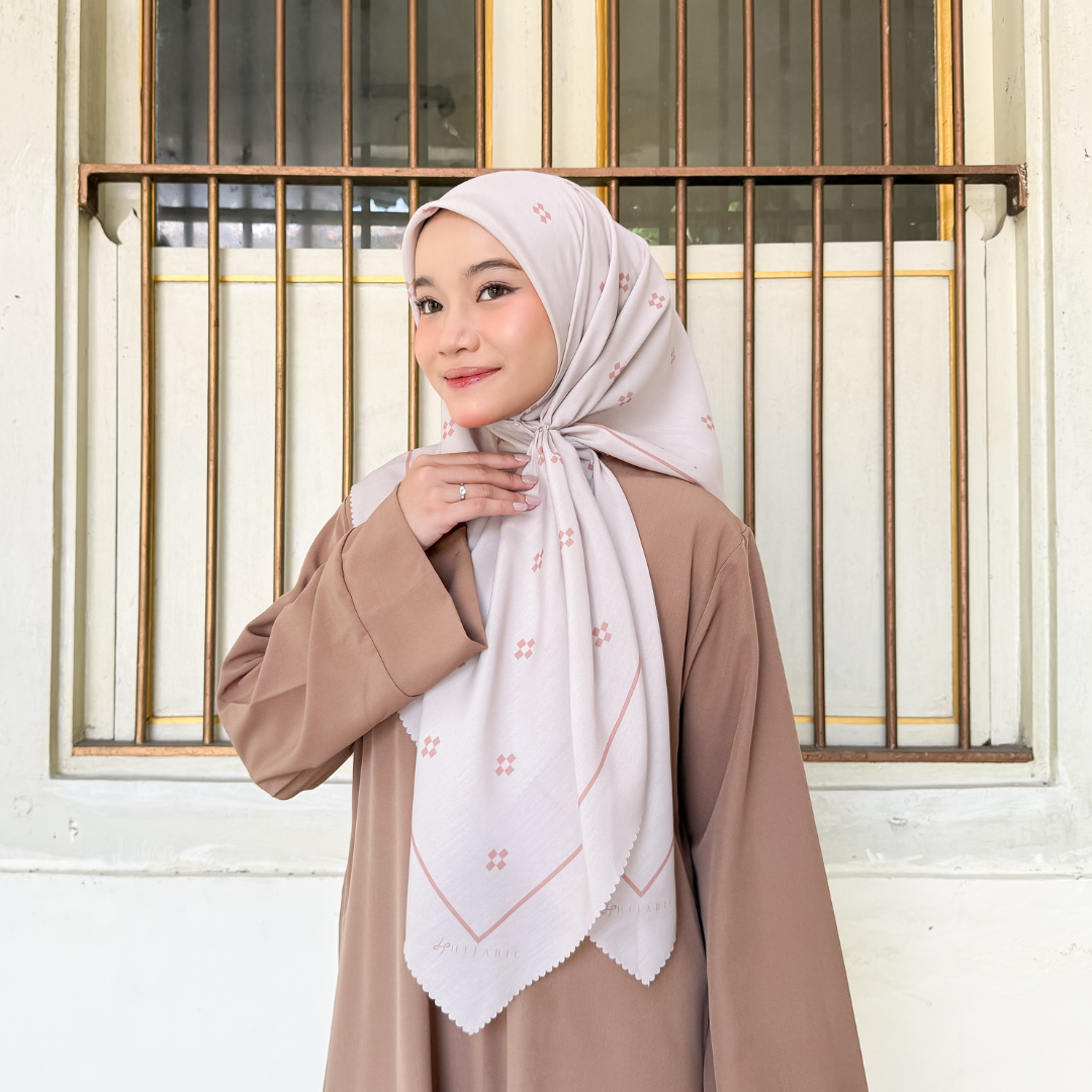 Hijabic - Timeless Pattern Scarves / Kerudung Segi Empat Motif Premium Size 110x110cm