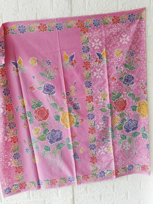 Image of 1199 Devina  model  : GITASUKMA BATIK SKIRT size/L.Pinggang pas : L - LP 80 CM Lingkar pinggul : 98 CM Panjang rok  : 75 CM Furing : Tricod .    Ket : PINK Harga rok stlh diskon : 300K