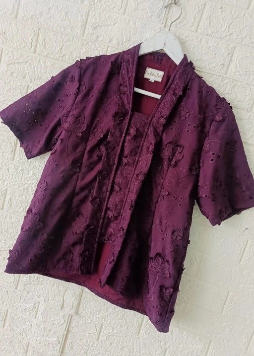 Image of S89 SALE 225K SIZE : XL LD : 96  cm PJ :  65 m  Lengan : 26cm BAHAN : KATUN BORDIR FURING :  YA