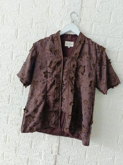 Image of S109 SALE 215K SIZE : XXXL  LD : 104 cm PJ : 65 cm  P. Lengan : 25 cm FURING : ya BATIK : KATUN BORDIR 