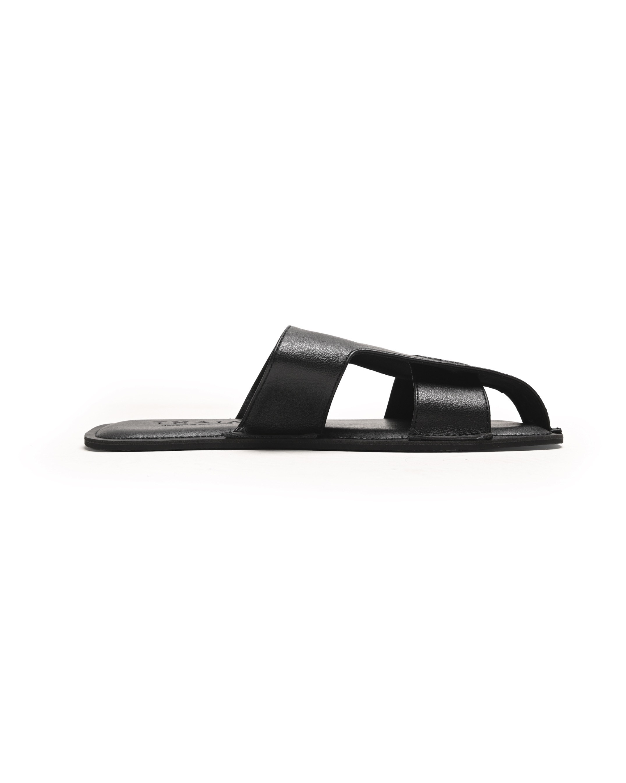 Nerin Flats Black