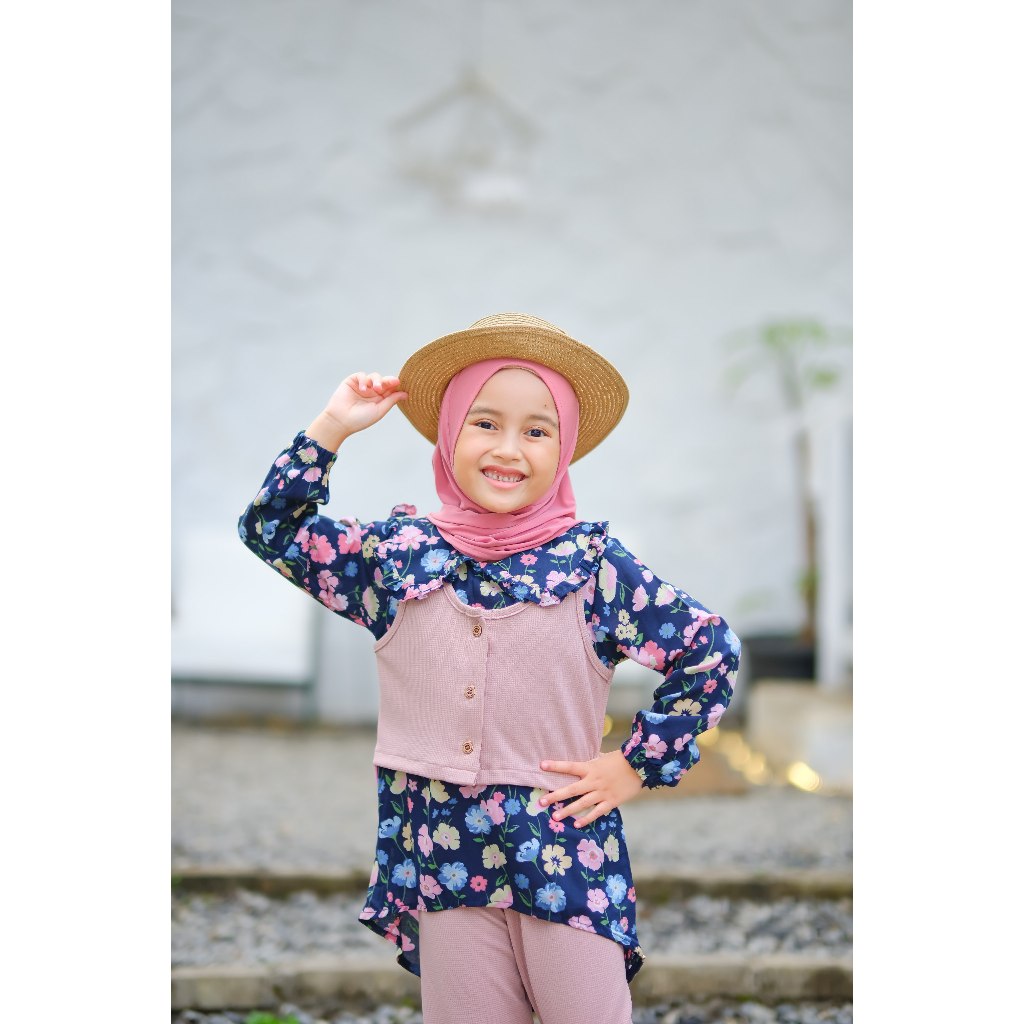KHAIREEN One Set Happy (1- 9 Tahun) One Set Anak Setelan Anak Perempuan