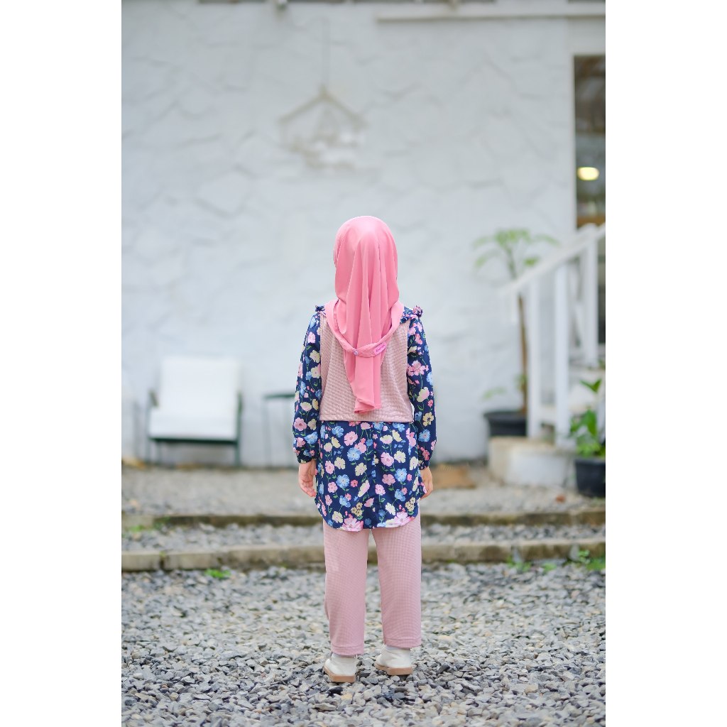 KHAIREEN One Set Happy (1- 9 Tahun) One Set Anak Setelan Anak Perempuan
