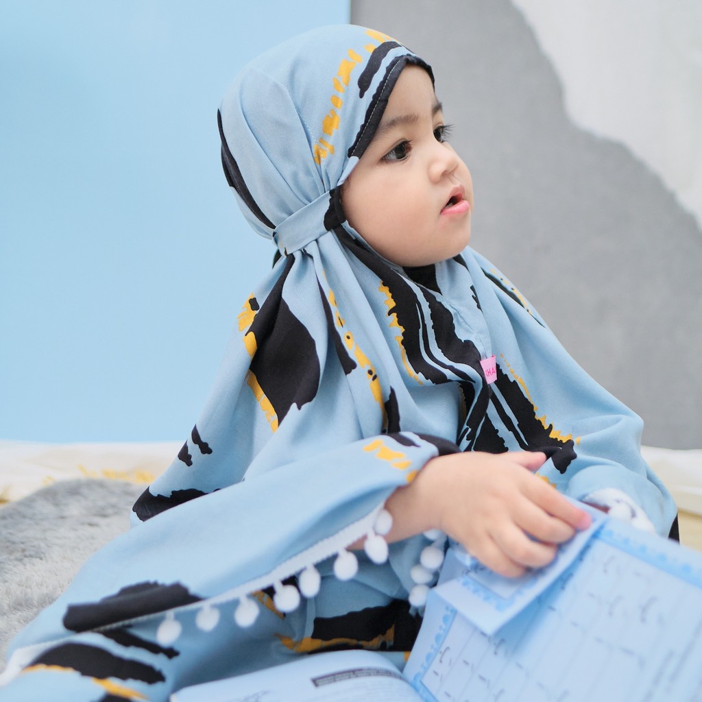KHAIREEN Pompom Prayer Set (1-9 Tahun) Mukena Anak Katun Rayon Adem
