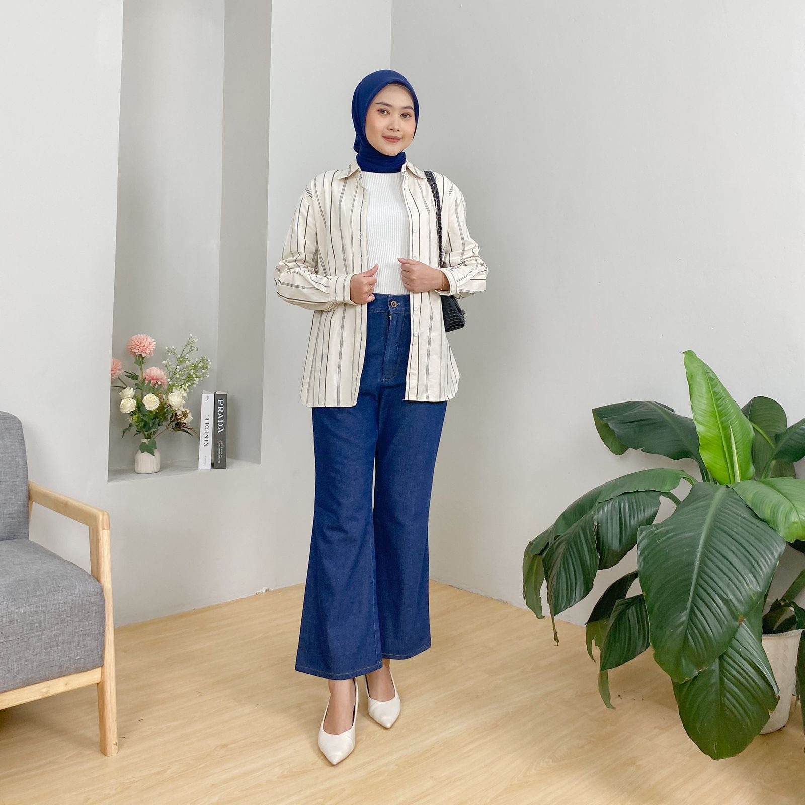 Mona Jeans Cutbray