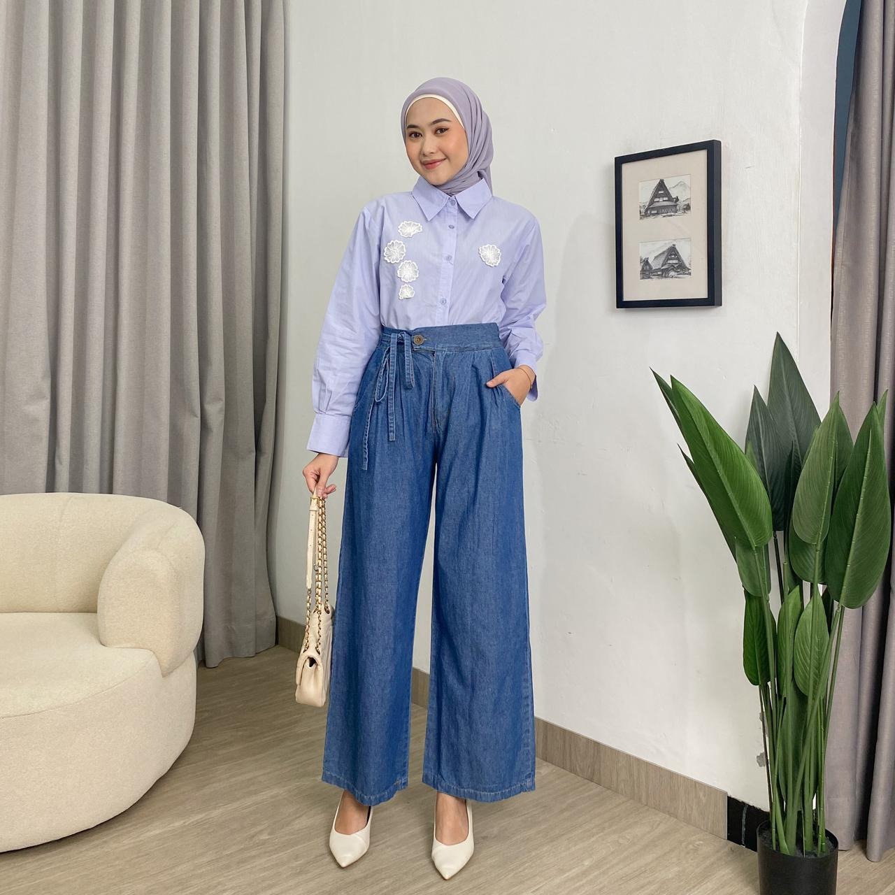 Kira Jeans