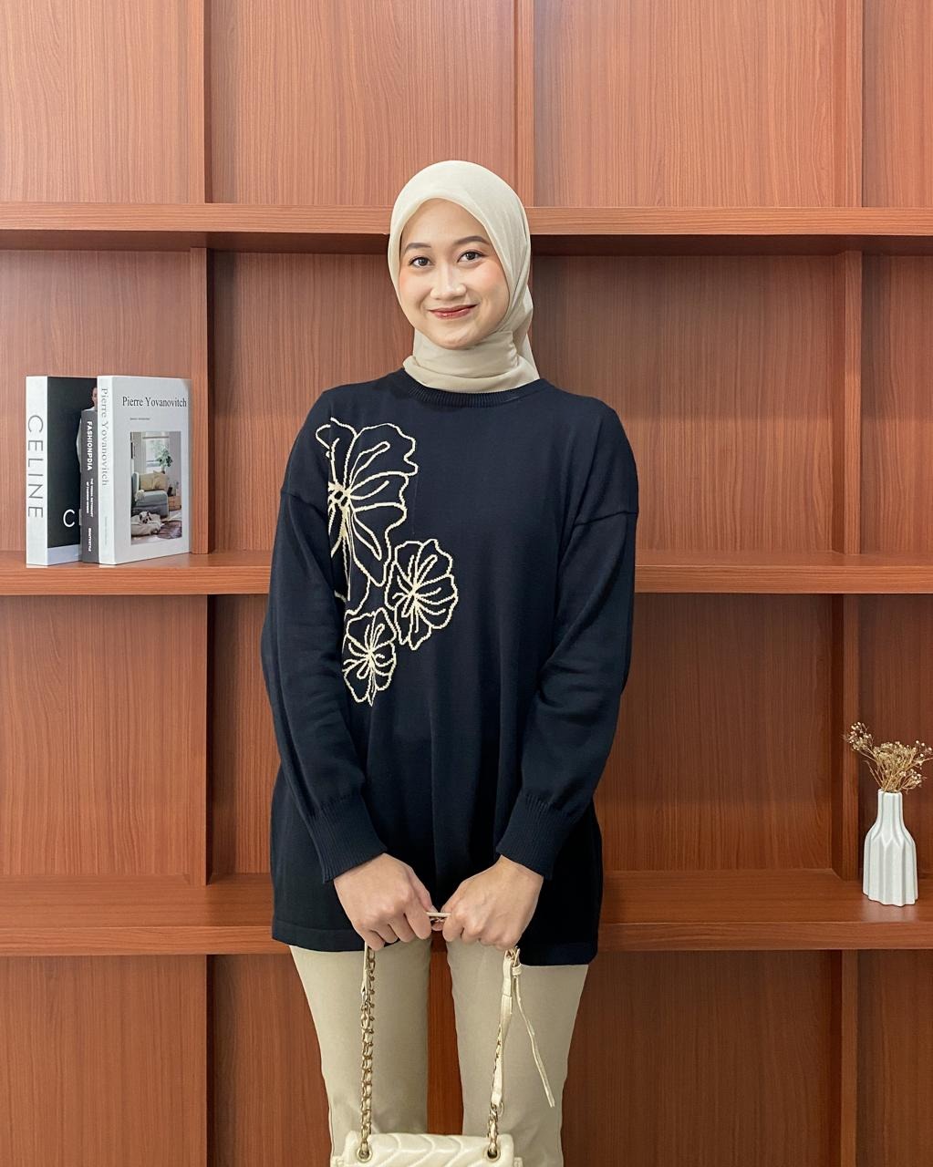 Clara Knit