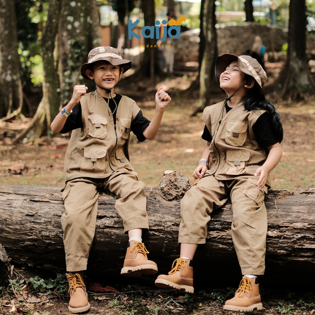 Trek Vest Kids Set
