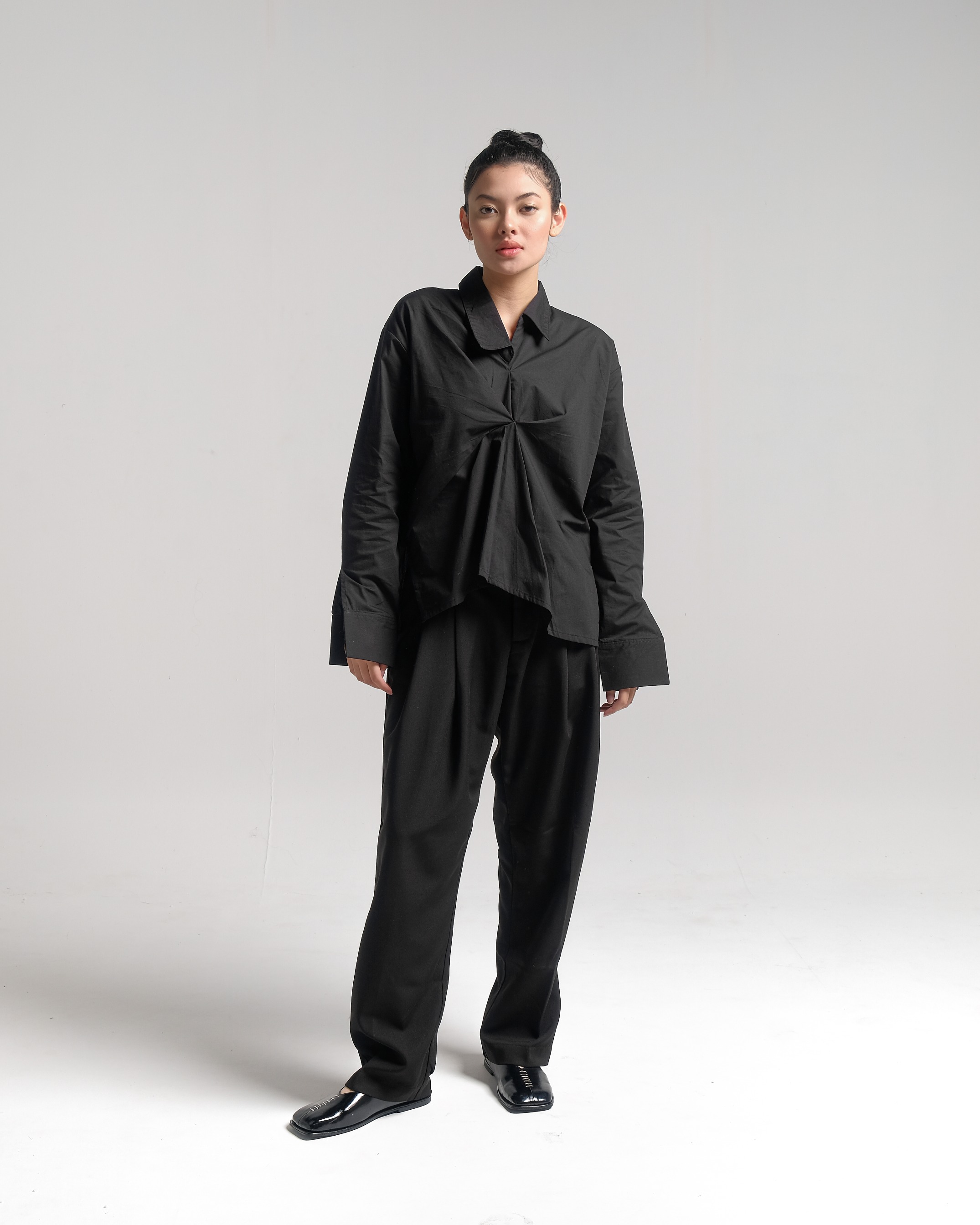 Kubi Shirt Black