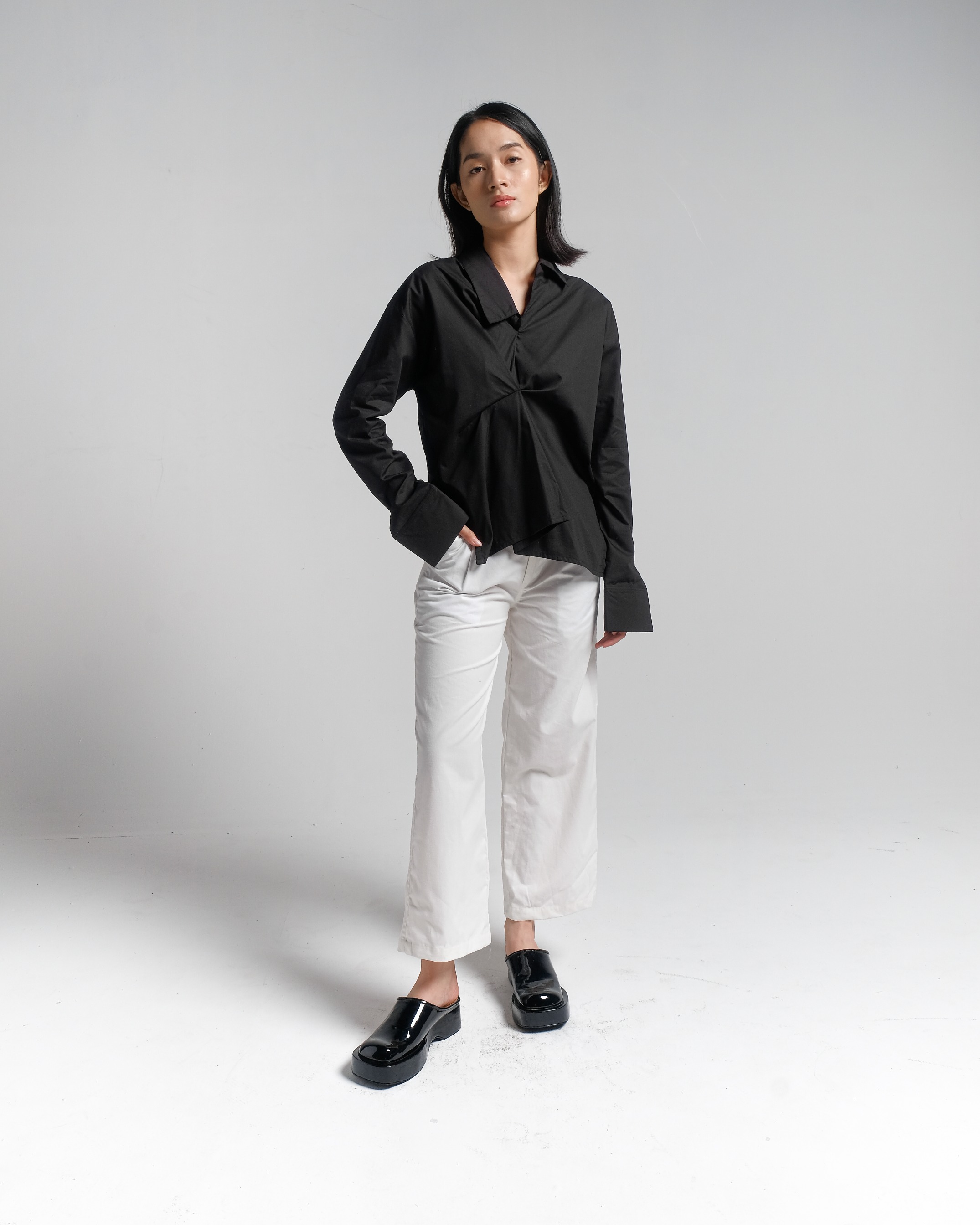 Kubi Shirt Black