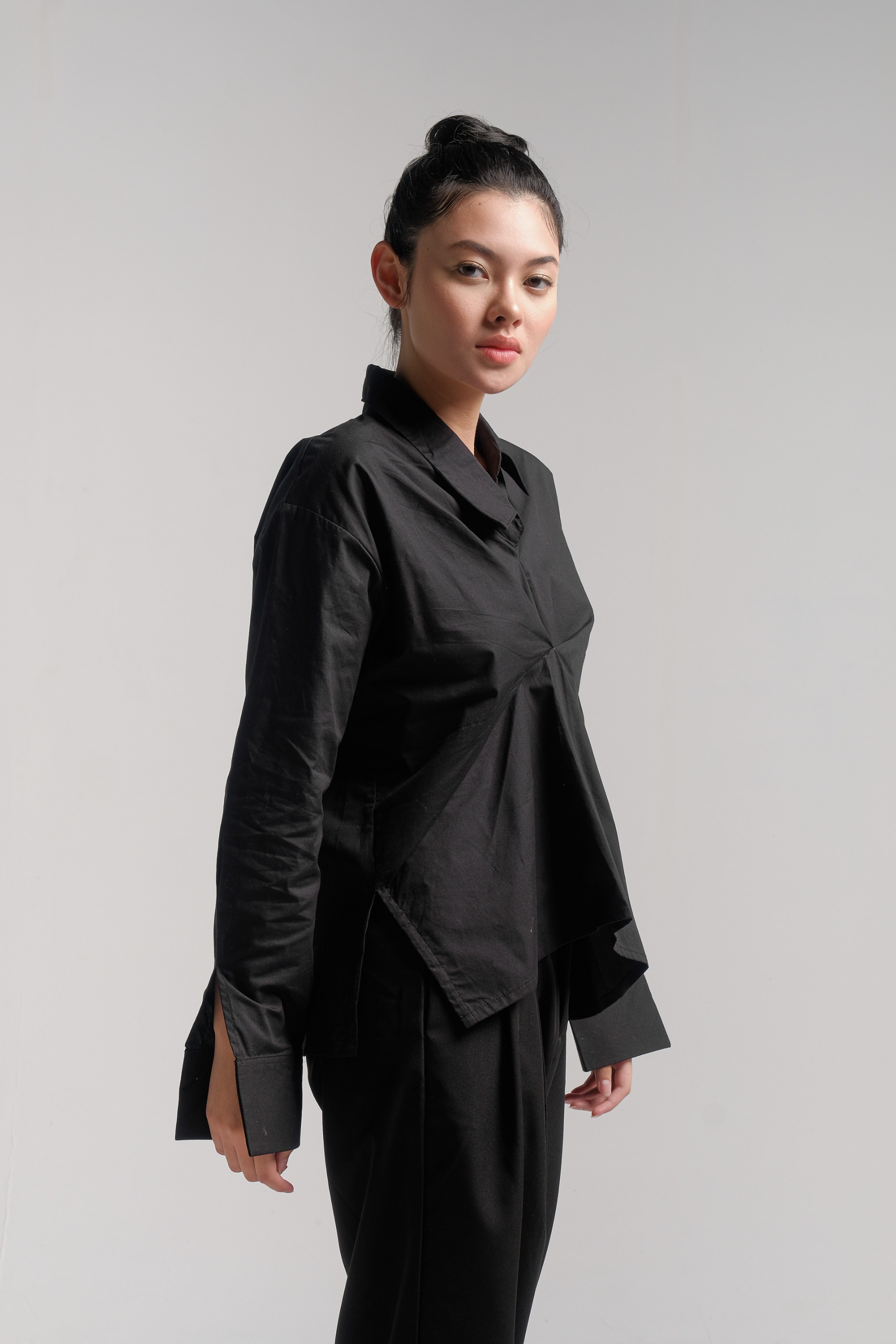 Kubi Shirt Black