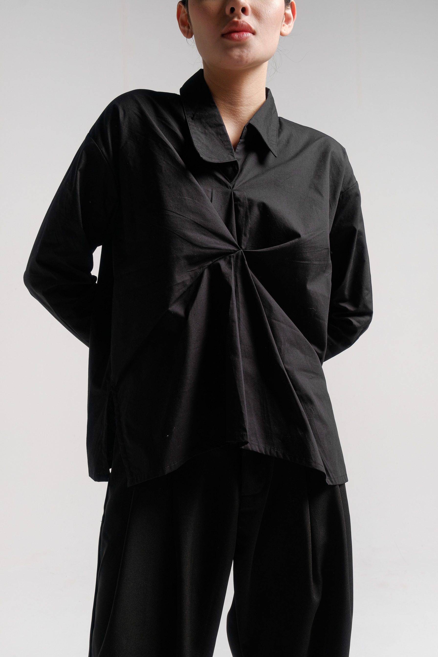 Kubi Shirt Black