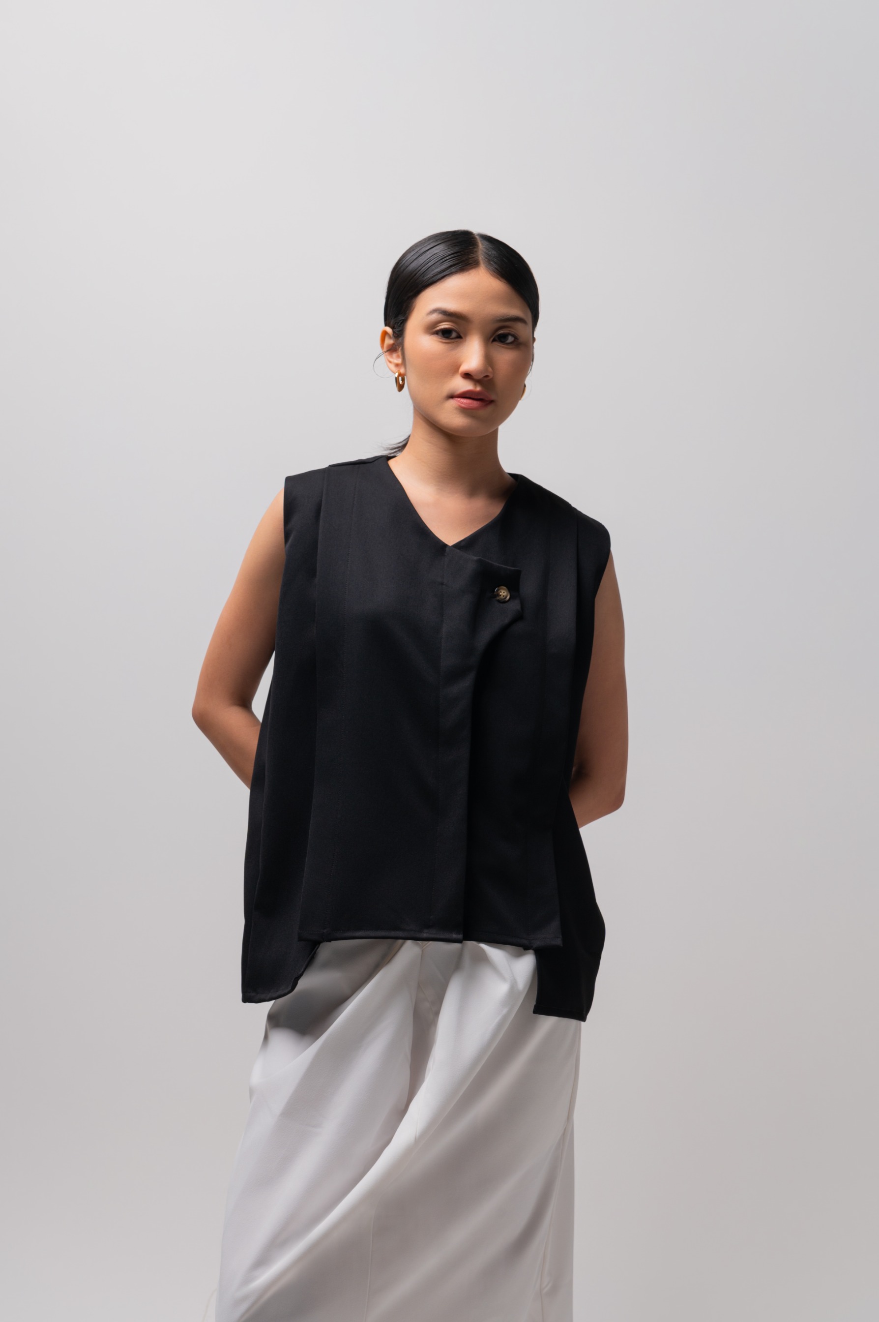Lola Vest
