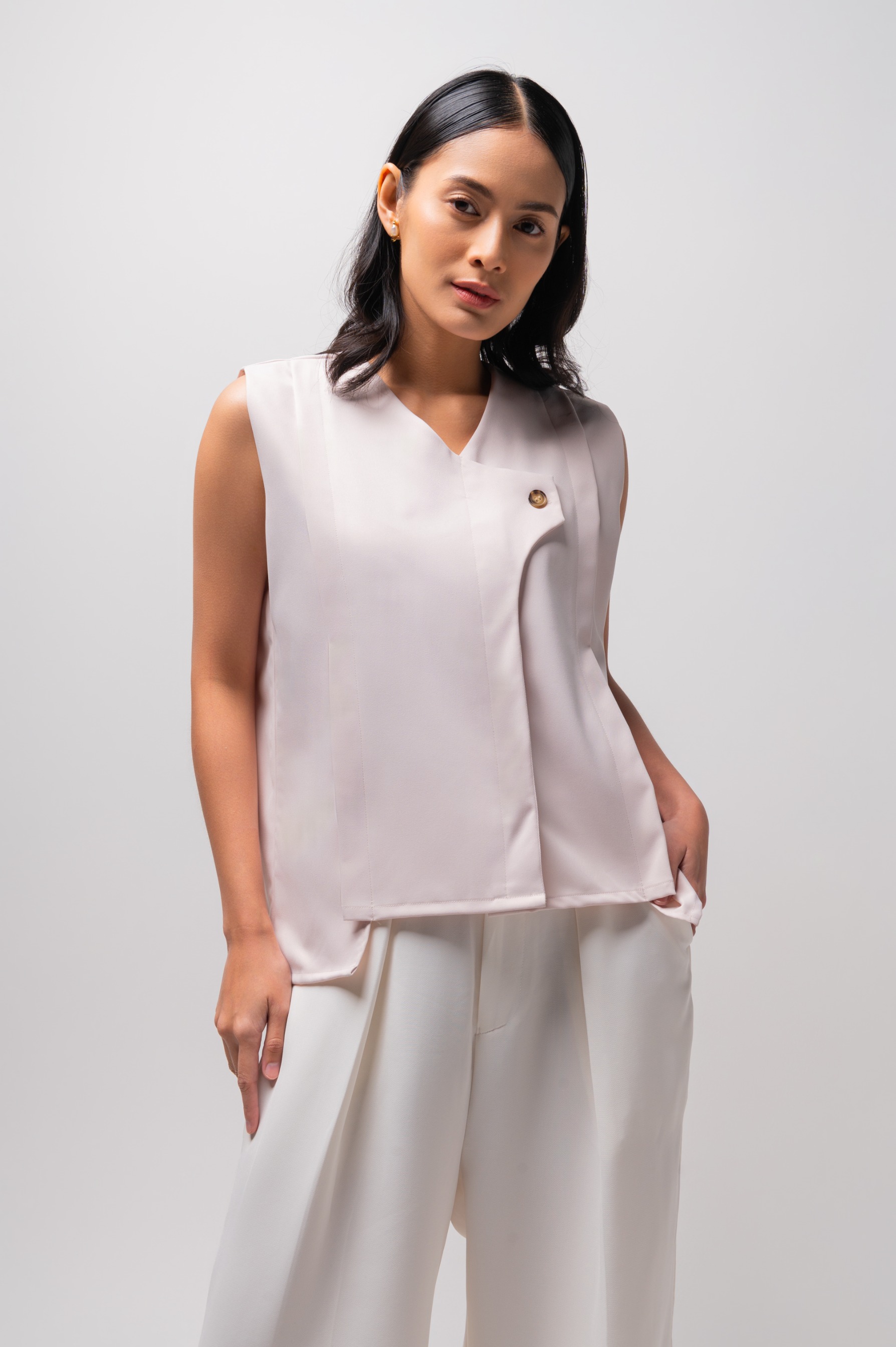 Lola Vest