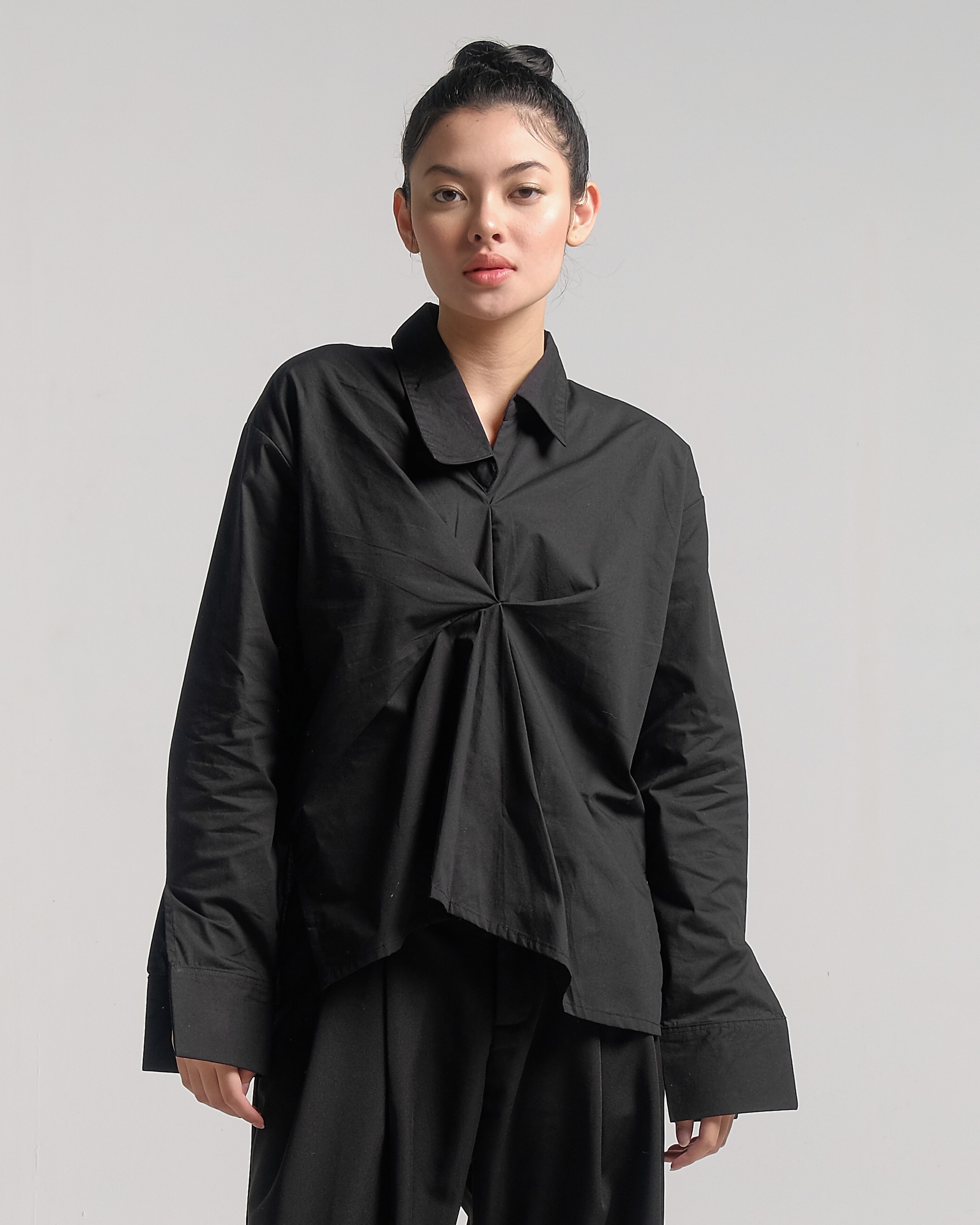 Kubi Shirt Black