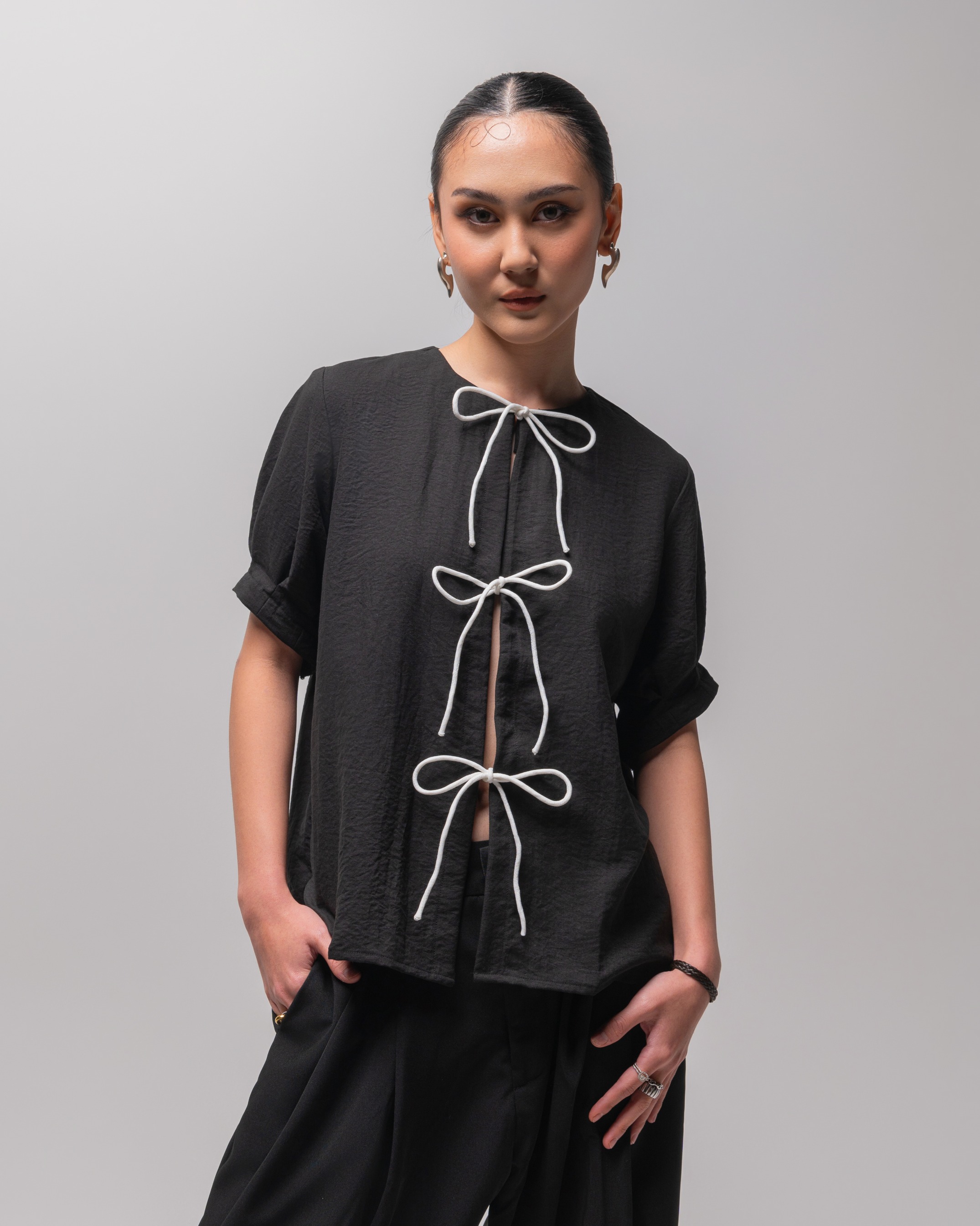 Tail Blouse 