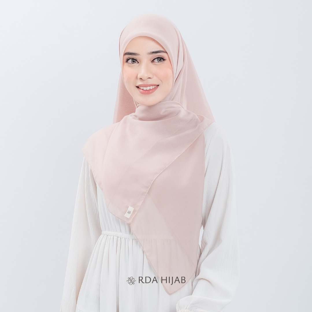 Paris Jepang Original Square Hijab (Paris Japan Original Square Hijab)
